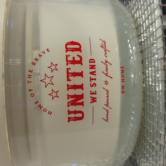 Home of the brave USA 3 Wick candle FLAG DW United we Stand American Pride Maga - Picture 2 of 5